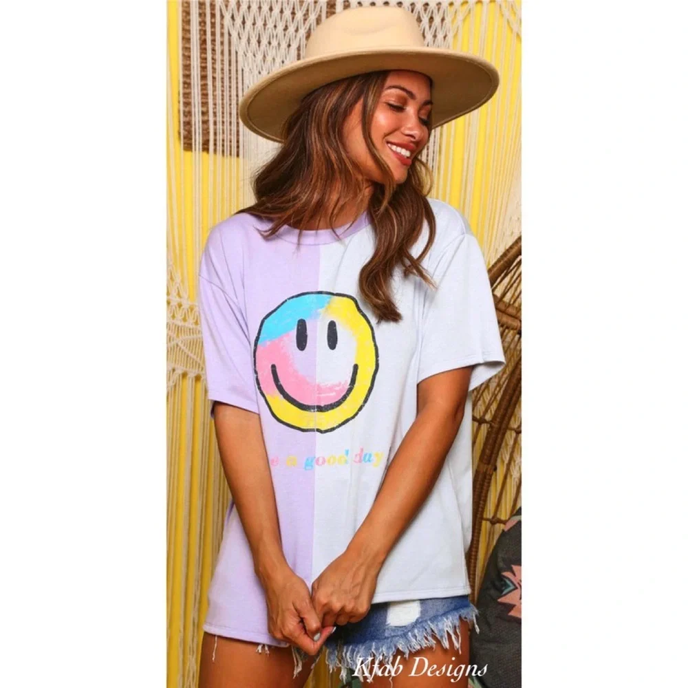 LAST 1! Size S! Soft Color Block Relaxed Fit Asymmetric Hem Smiley Graphic Tee - Picture 4 of 7